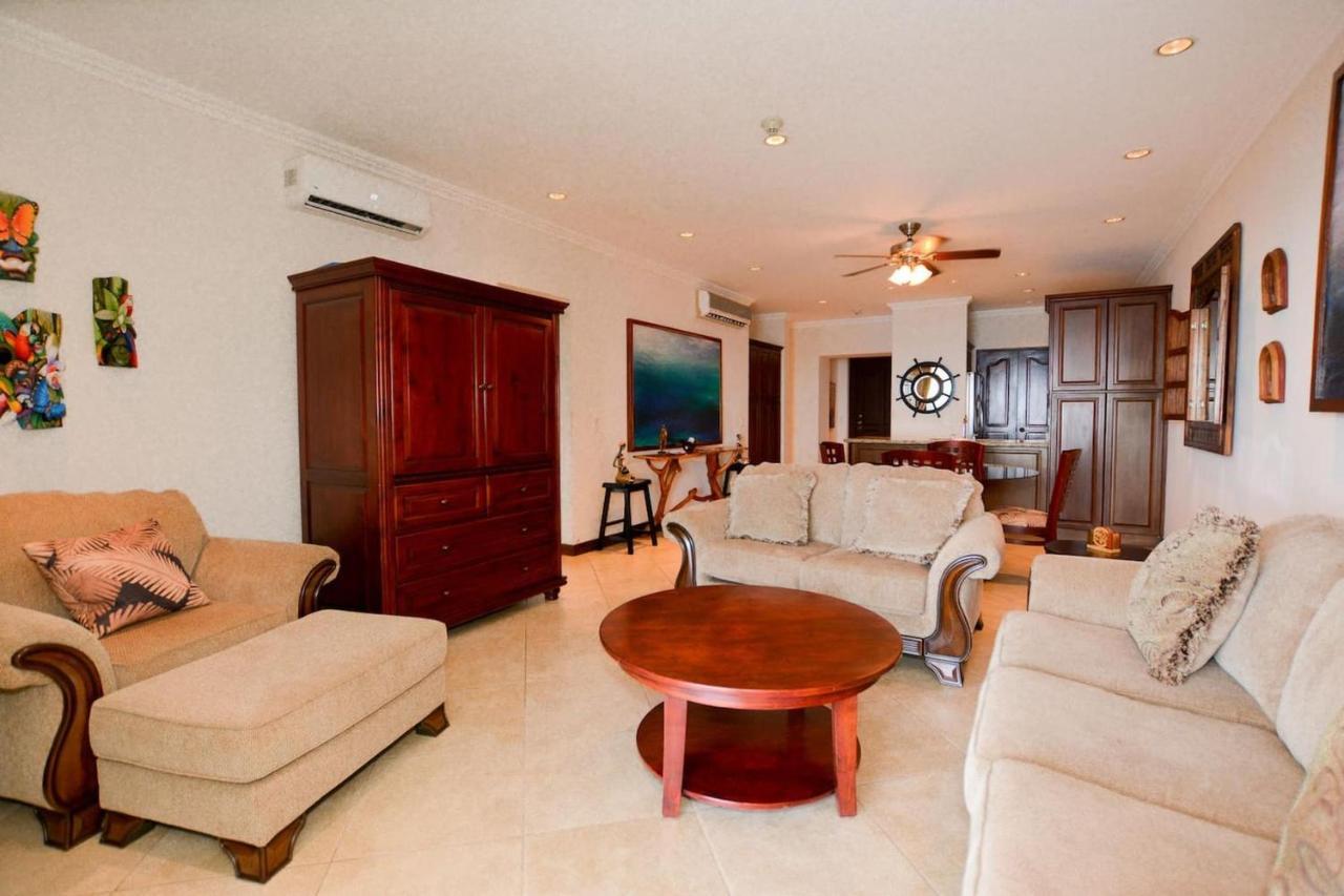 Villa Exquisitely Decorated 5Th-Floor Aerie With Views Of Two Bays In Flamingo Playa Flamingo Exterior foto